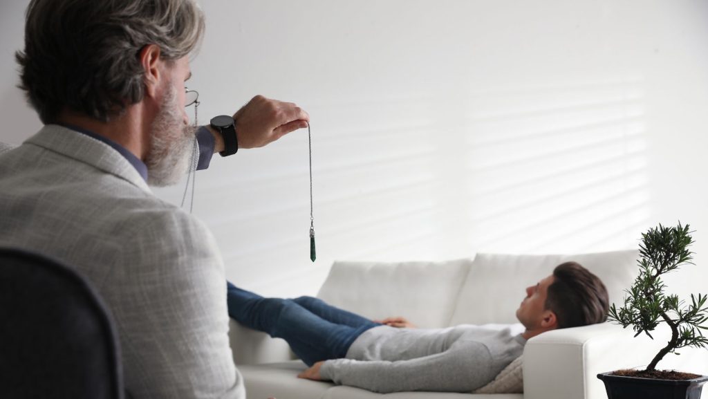 How to hypnotize others